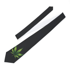 Necktie green leaf center